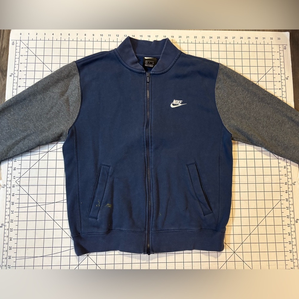 Nike Men’s Size Small Blue-Gray Jacket‎